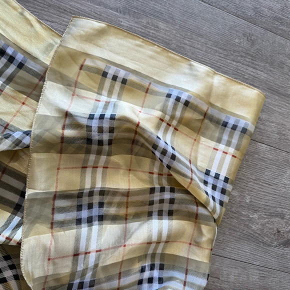 BURBERRY vintage silk scarf ✨ - Picture 16 of 17
